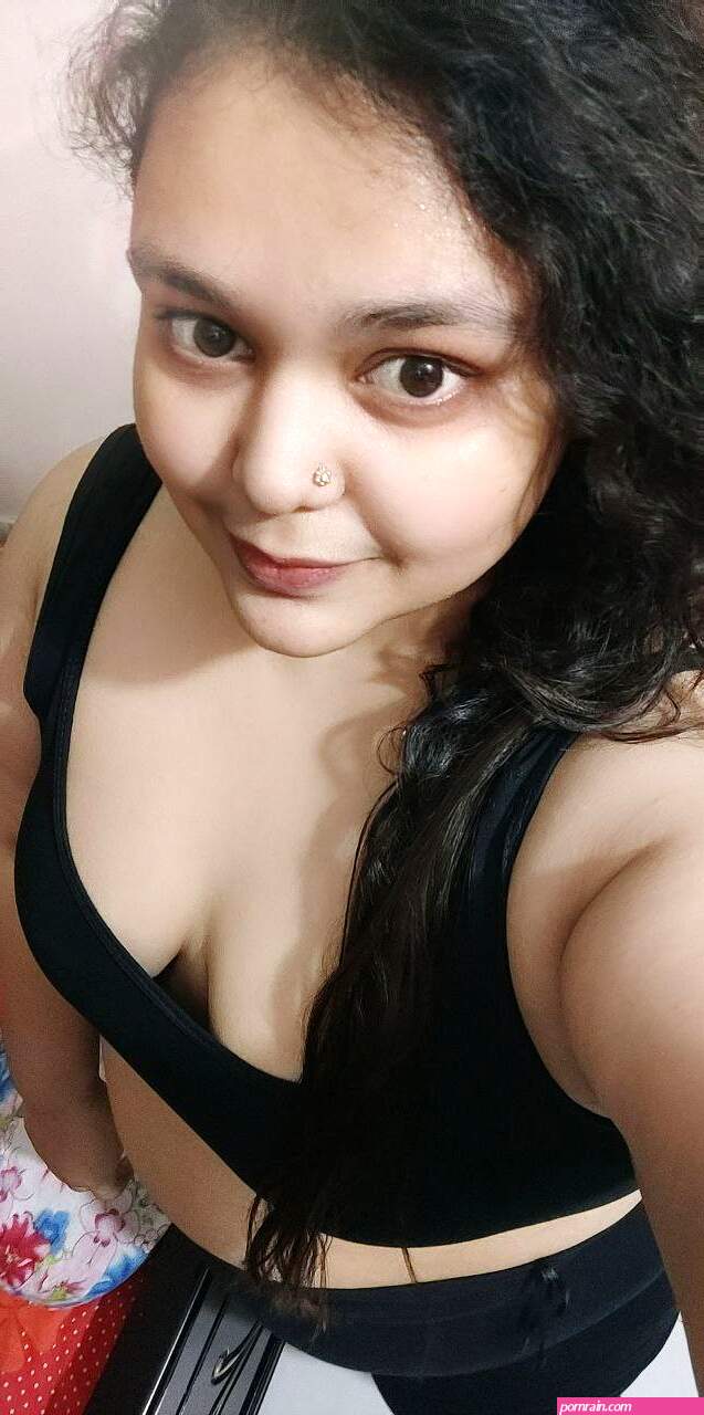 Indian Chubby Married Wife Nude