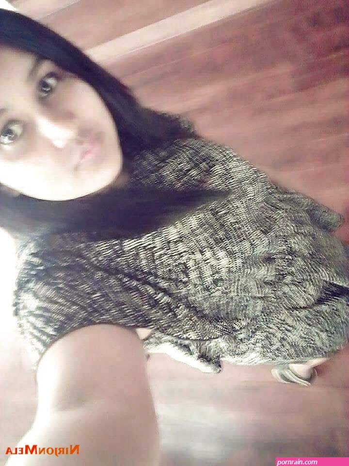 Hot chubby girl nude selfie images