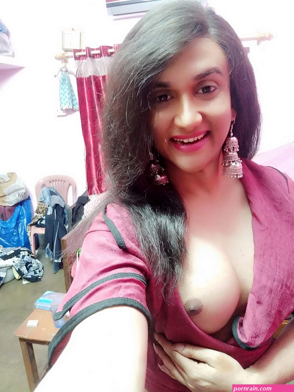 VersatileShemale Indian Transsexual escort in Kolkata