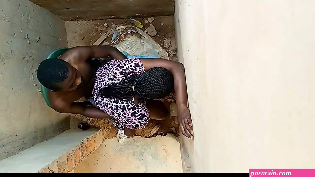 camera surprend une femme entrain de baiser avec son garde du corps