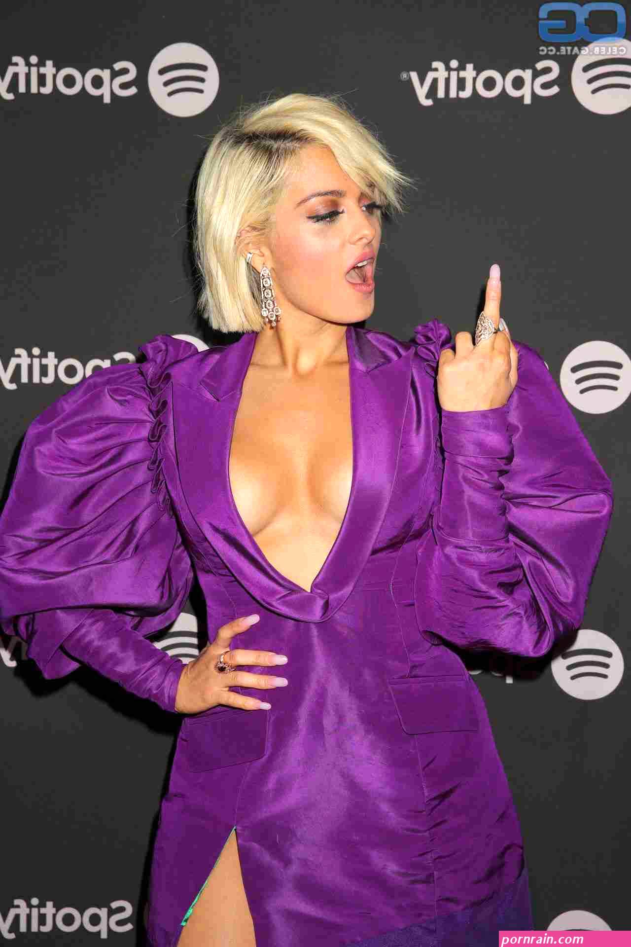 Bebe Rexha nackt Nacktbilder Playboy Nacktfotos Fakes Oben Ohne