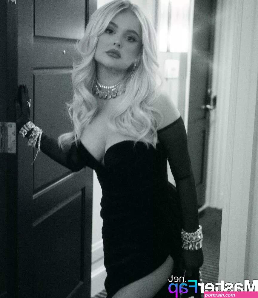 Emily Alyn Lind Nude OnlyFans Leak Picture AkAO1GNX75