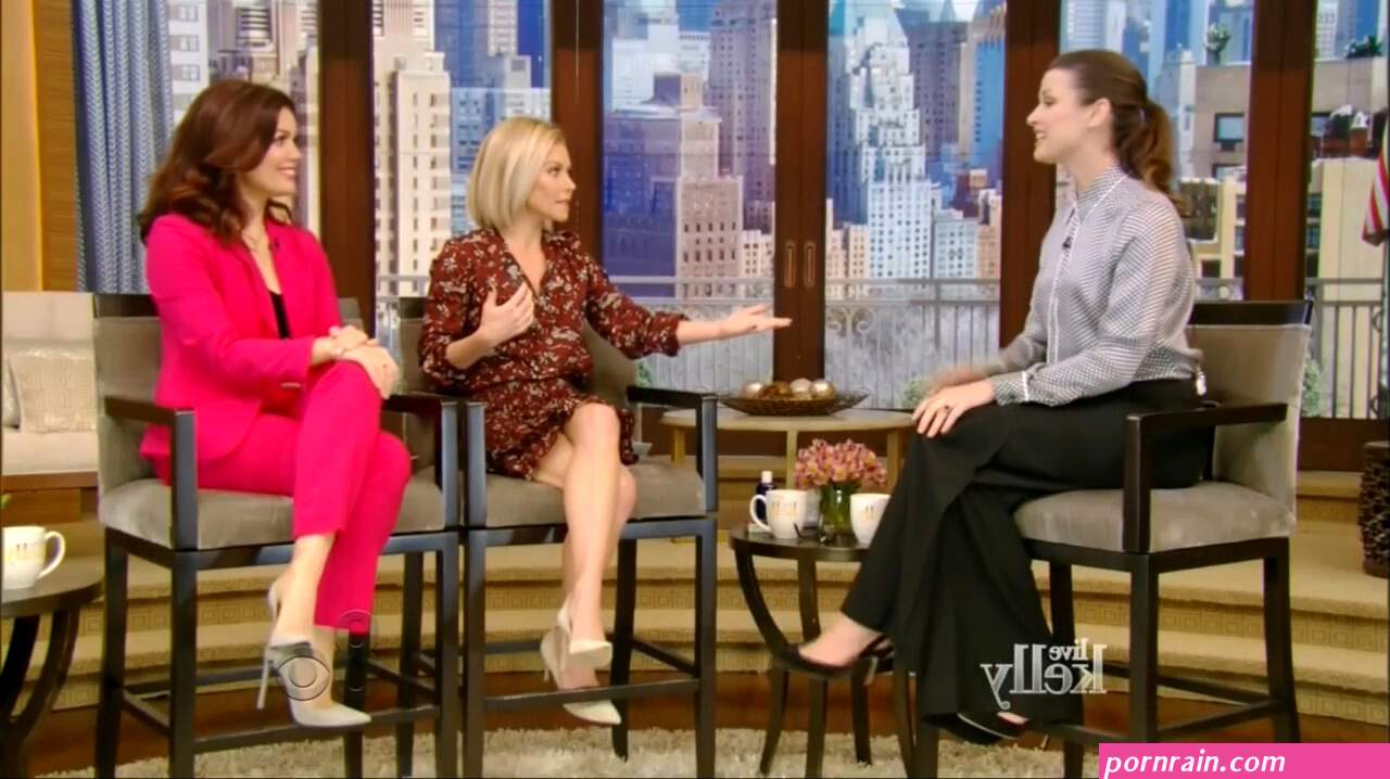 Kelly Ripa nude pics page