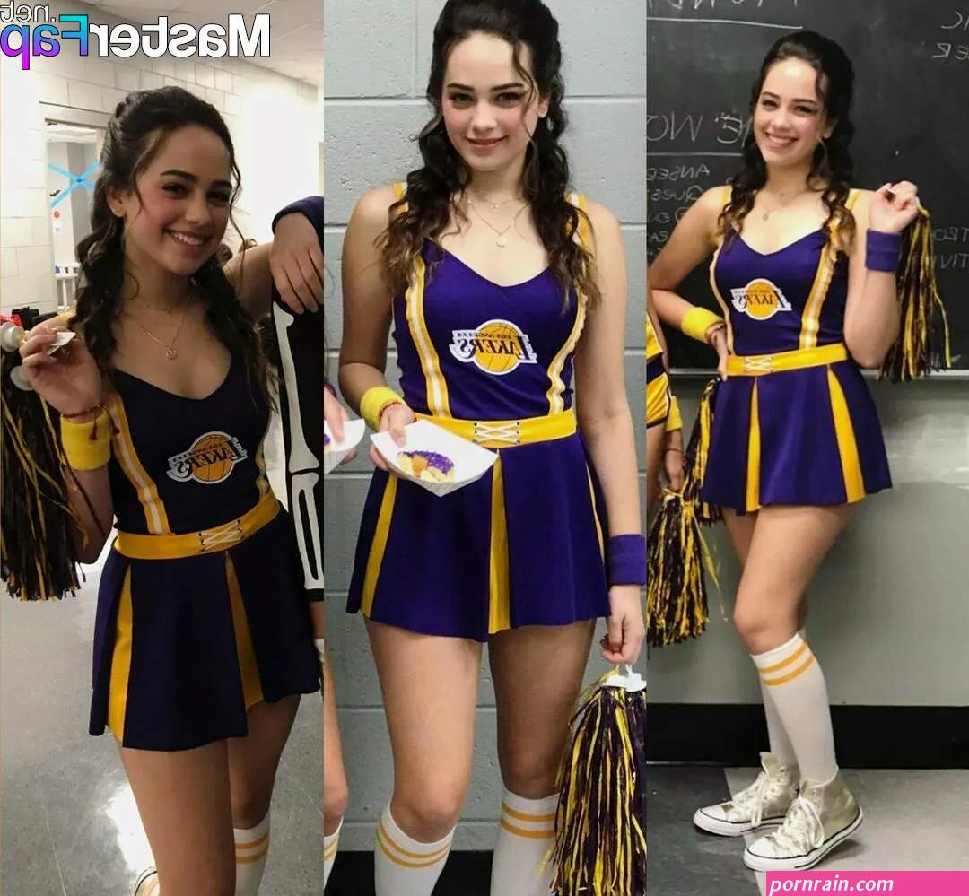 Mary Mouser Nude OnlyFans Leak Picture CdmRHpPDst