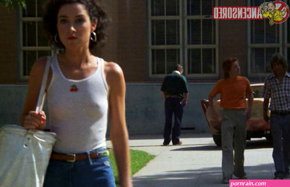 Naked Annie Potts in Corvette Summer ANCENSORED