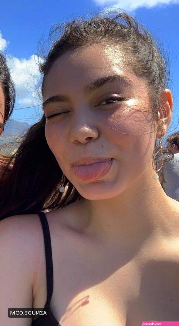 AULII CRAVALHO Nude