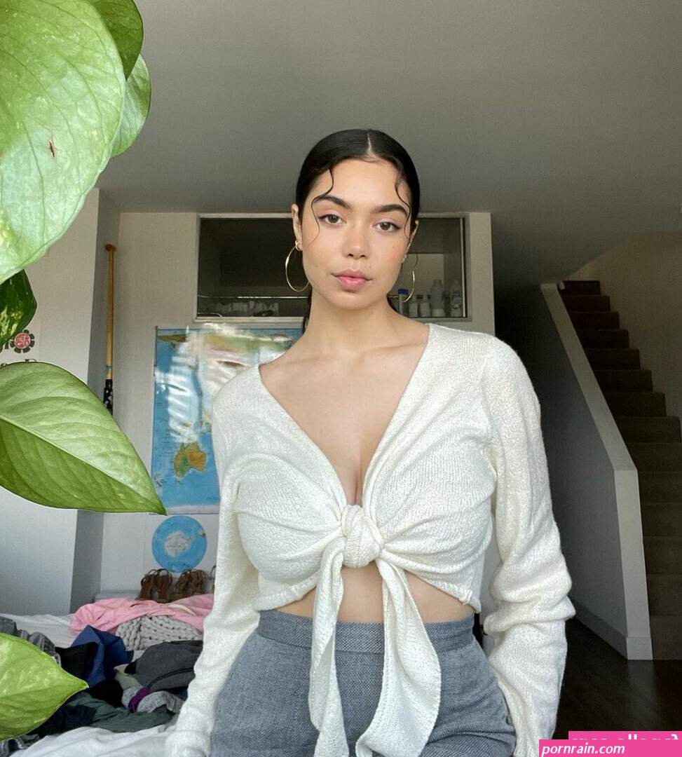 Aulii Cravalho AuliiCravalho Nude Leaked