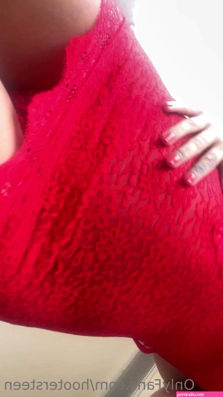 Hootersteen18 red dress
