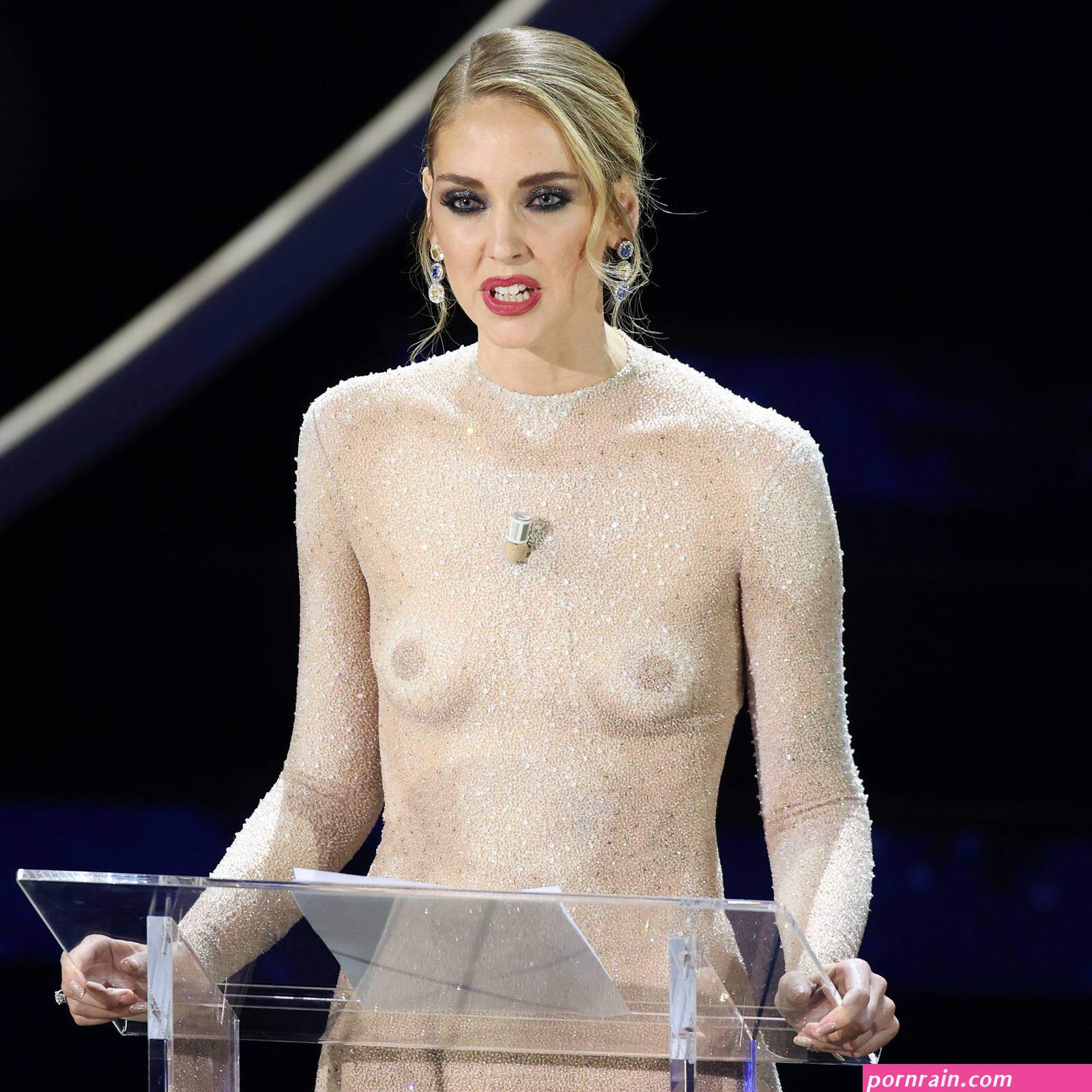 Free the Nipple! Stars wie Chiara Ferragni setzen mit Nacktheit ein politisches Statement