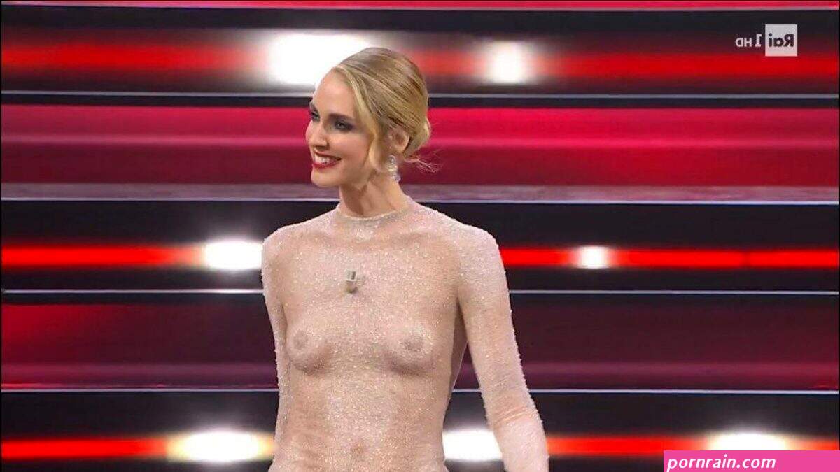 Sanremo il nude look di Chiara Ferragni fa discutere alcuni utenti: Cerca pubblicità
