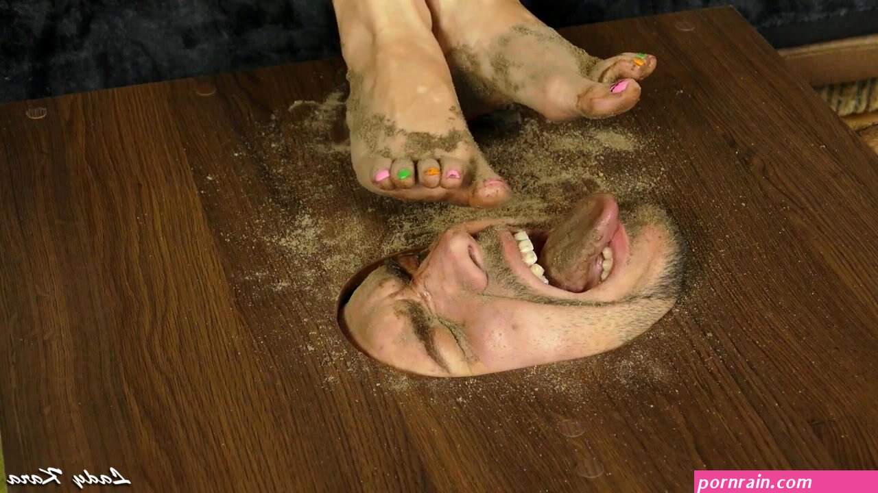 Video: Facebox dirty foot licking