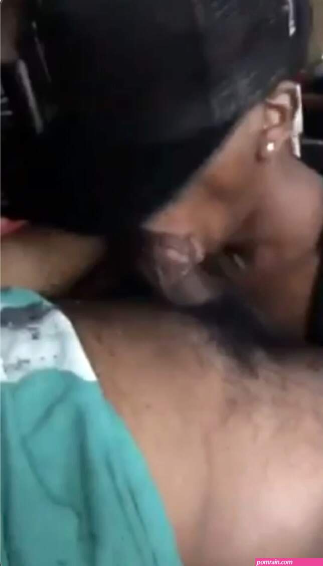 Black: DL THUG GETS GOOD THROAT
