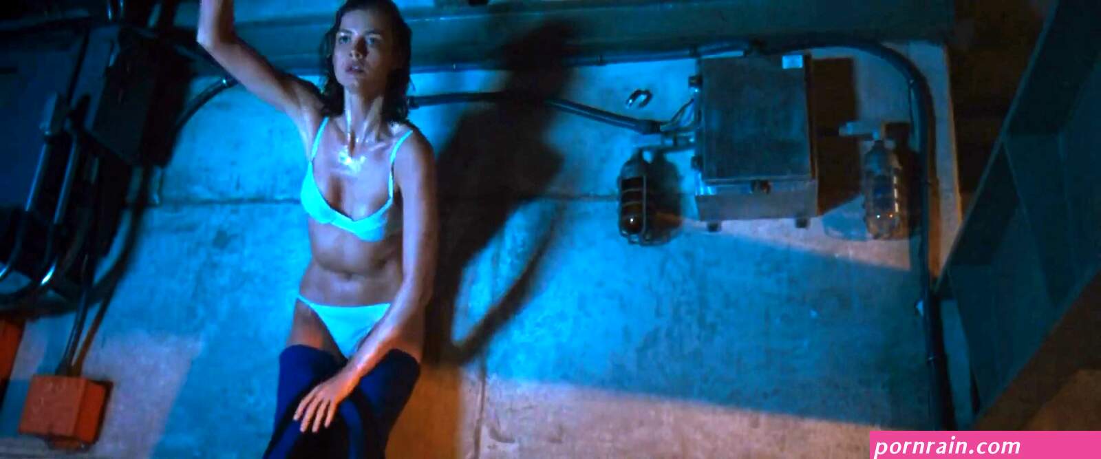 Nude video celebs Actress Erinn Bartlett