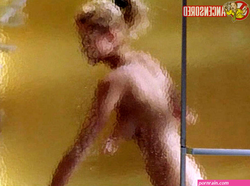 Naked Erinn Bartlett In Women 1450