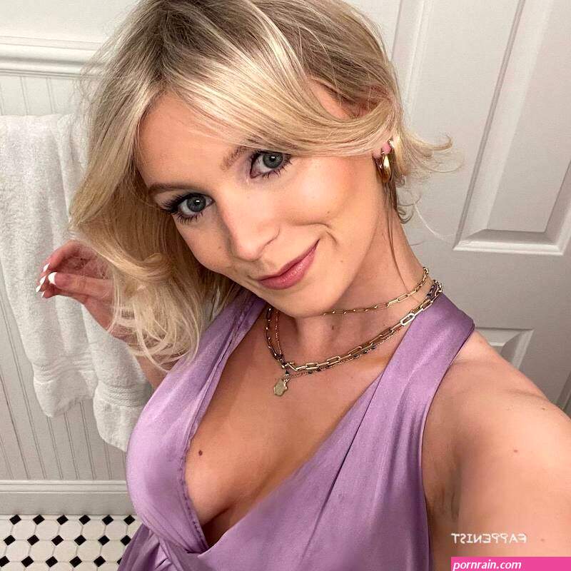 Madison Thompson Tits