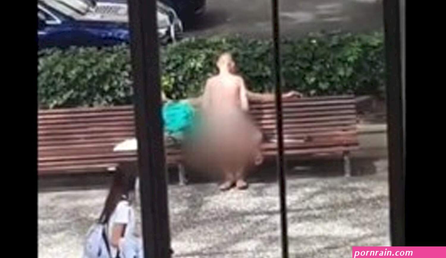 Sin vergüenza ni pudor tuvieron sexo frente a una escuela