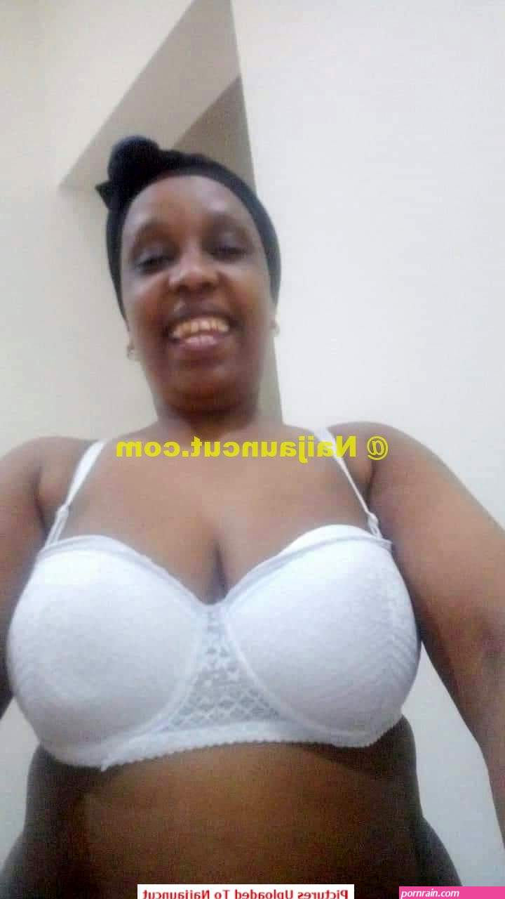 Mike Leaks Naked Pics Of Abuja Sugar Mummy He is Fucking