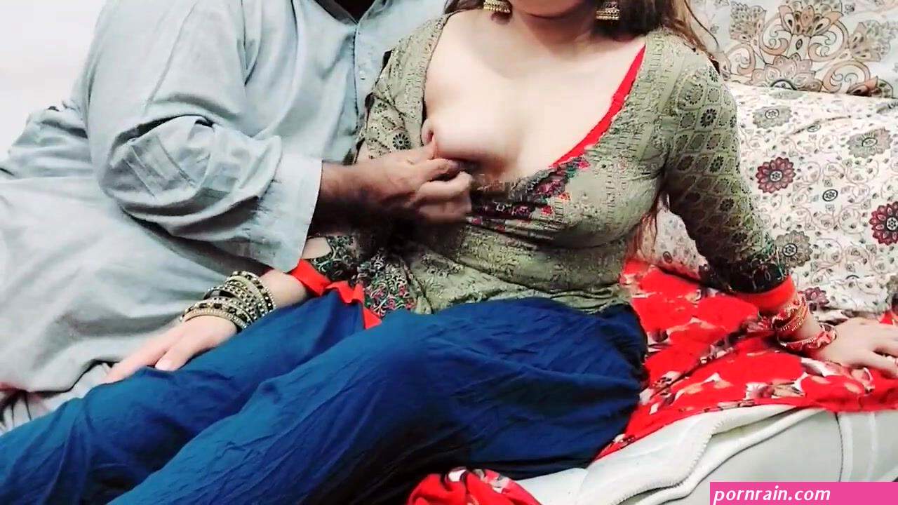 Busty Indian Bhabhi Fucked By Property Dealer At Farm House With Hindi Voice watch online