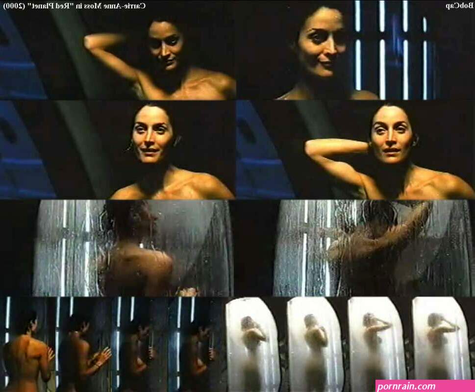 Carrie-Anne Moss Nude