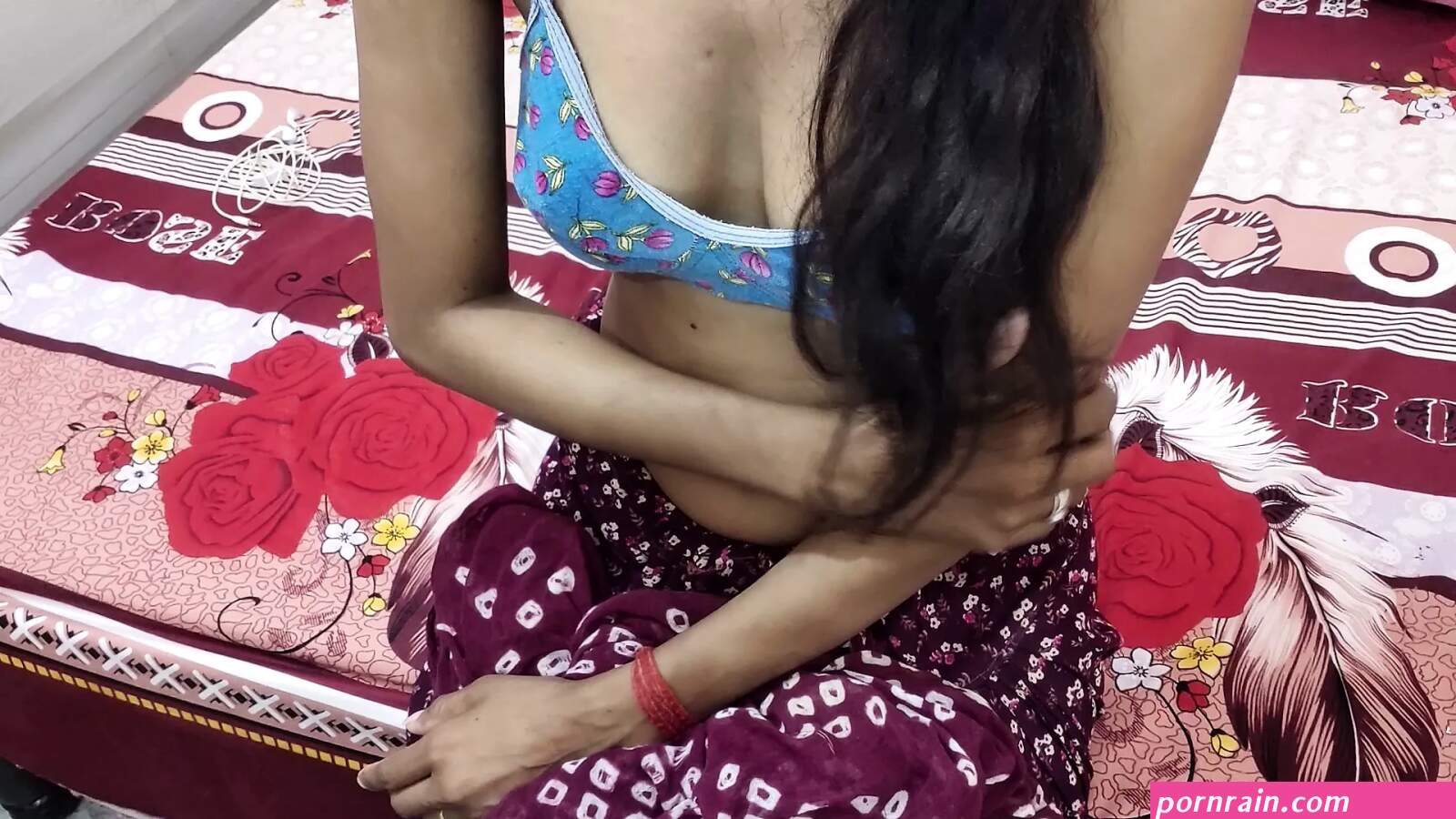 Hot Begum Romantic in salwar suit showing boobs closeup looks horny and hot