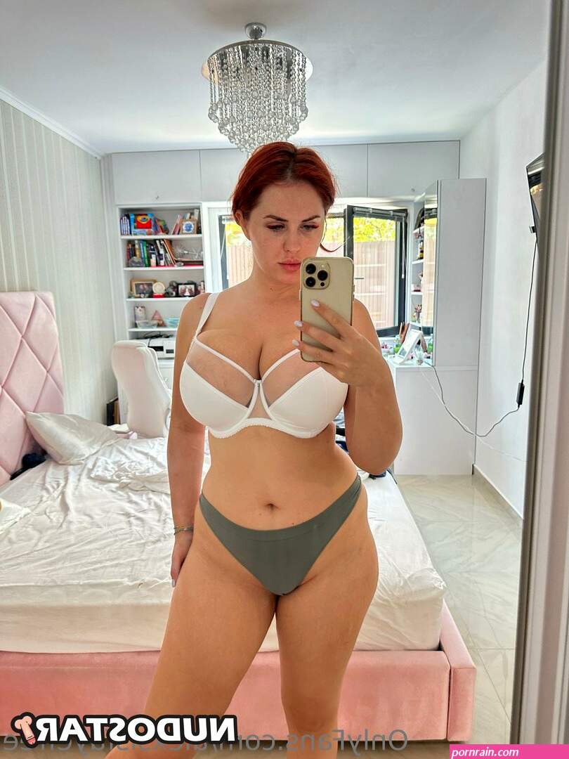 Alexsis Faye