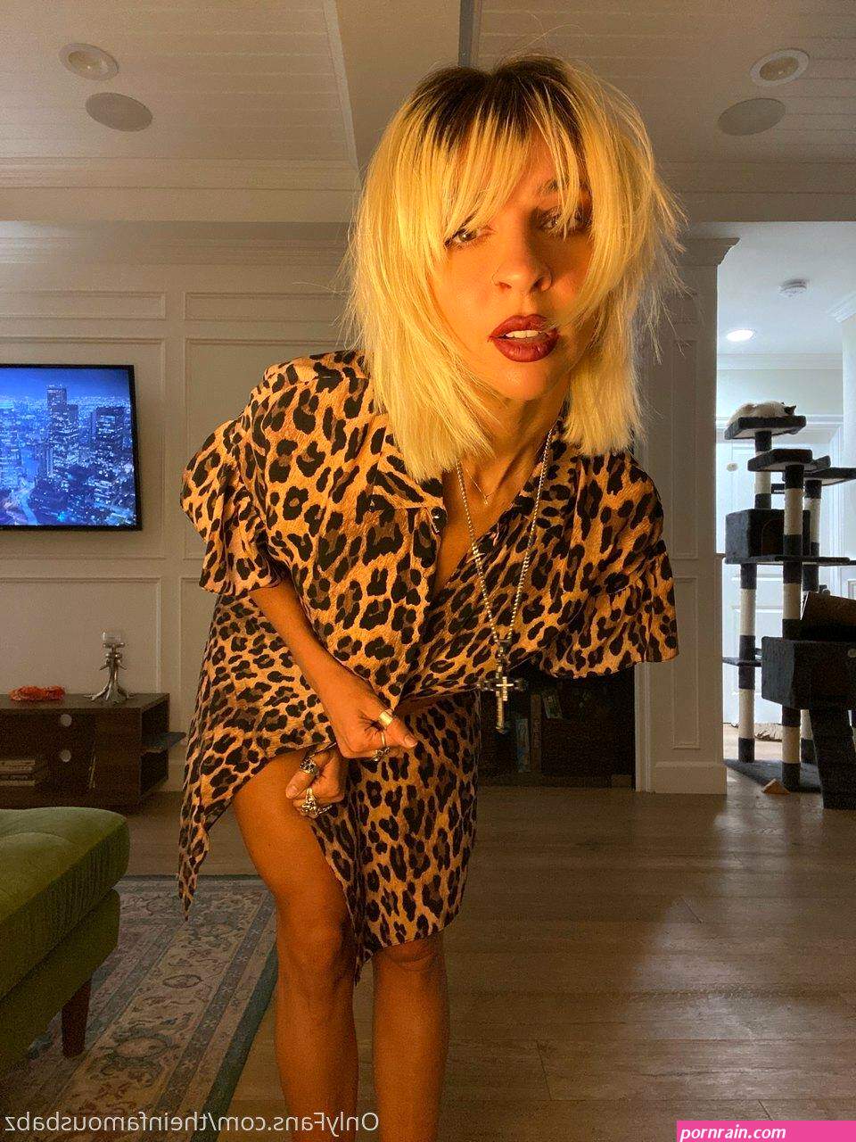Gabbie Hanna Dress Strip Onlyfans Set Leaked