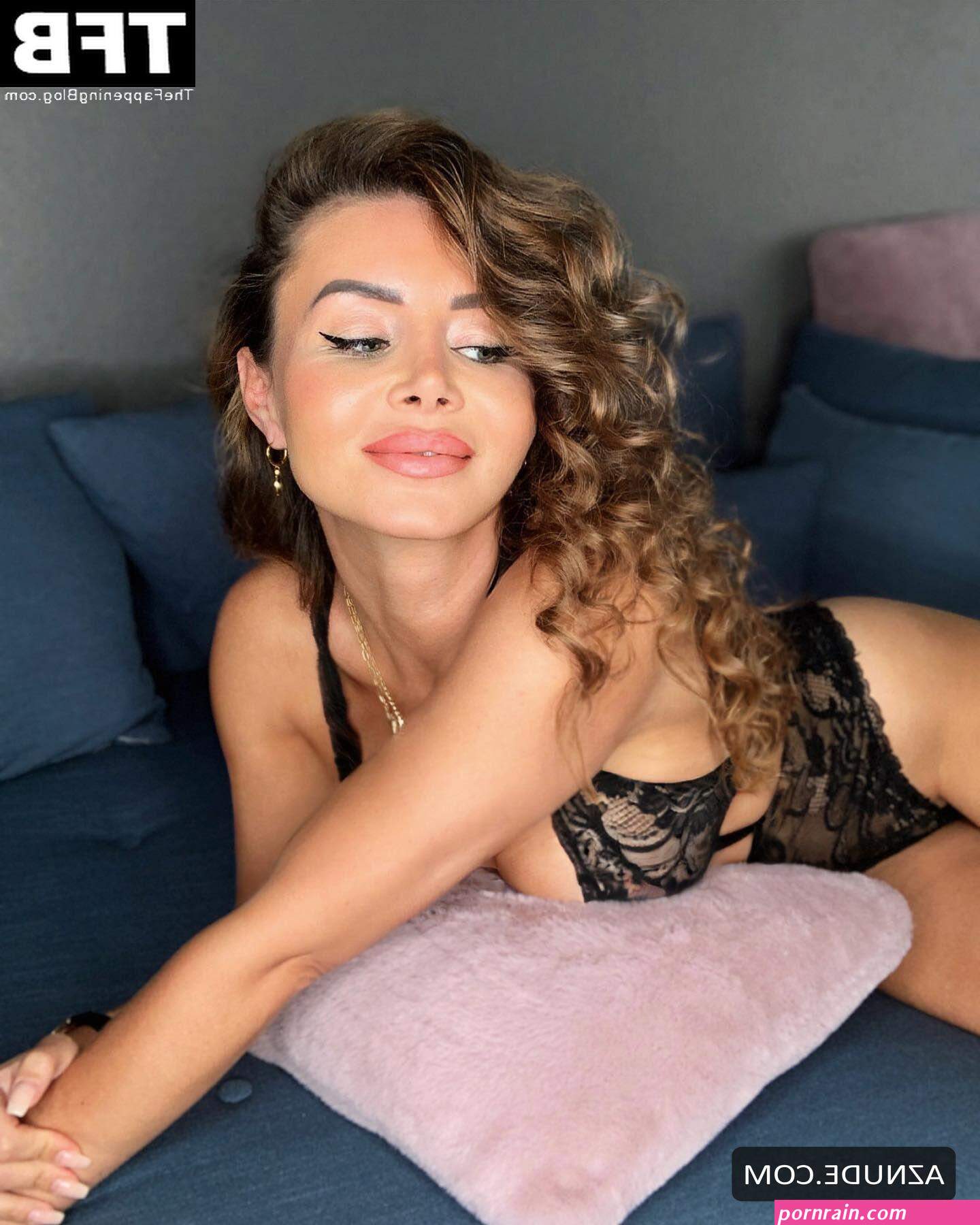 ISABELLA MARIA DETLAF Nude