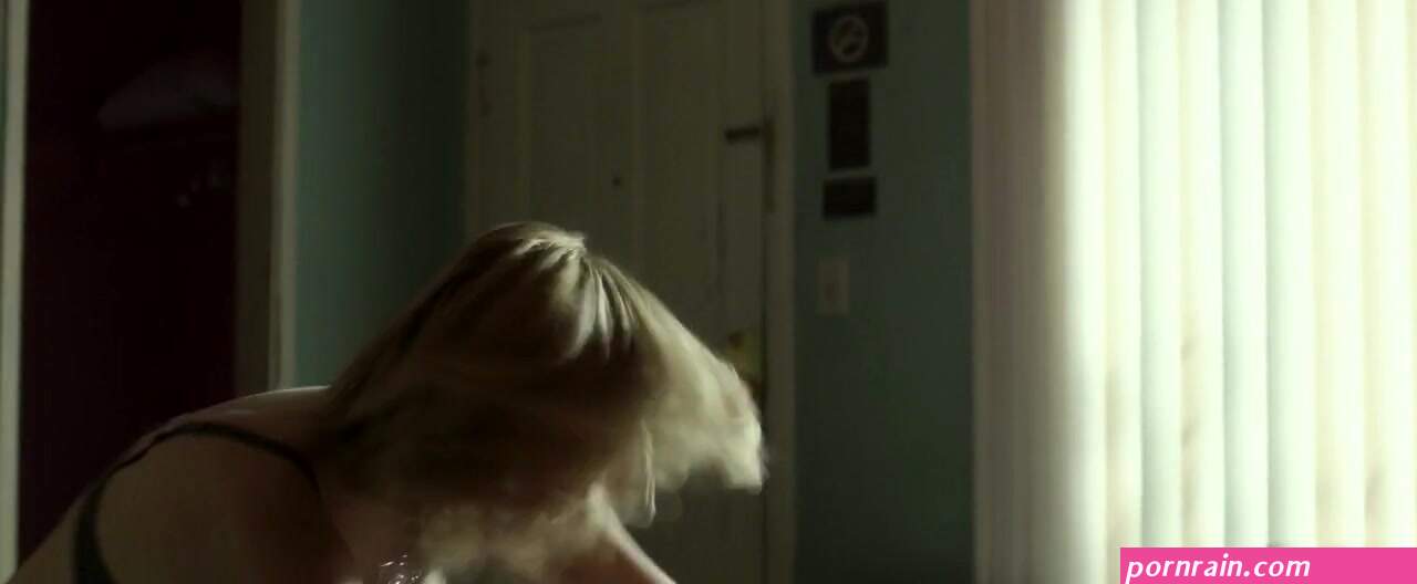Joey King Hot