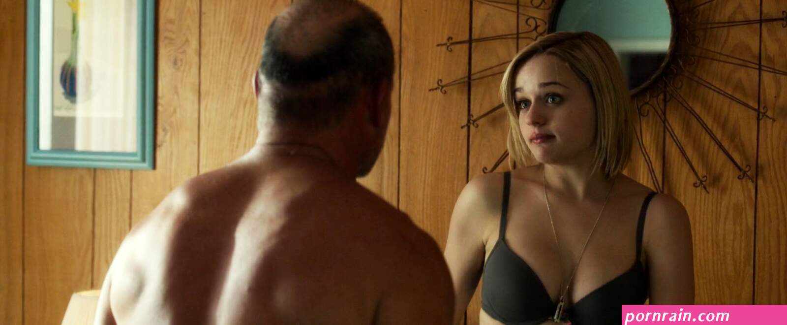 Joey King hot