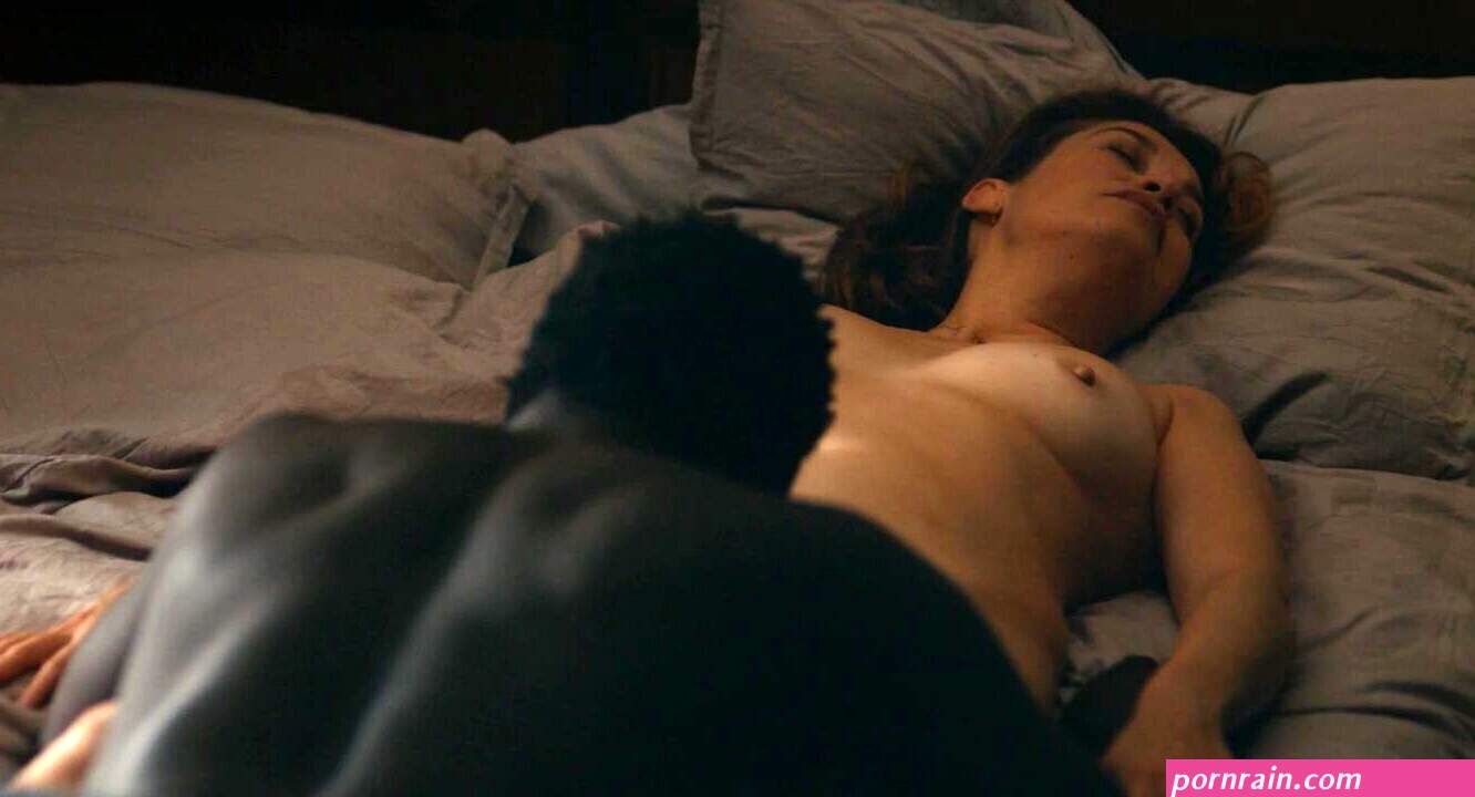 Emmanuelle Devos nude