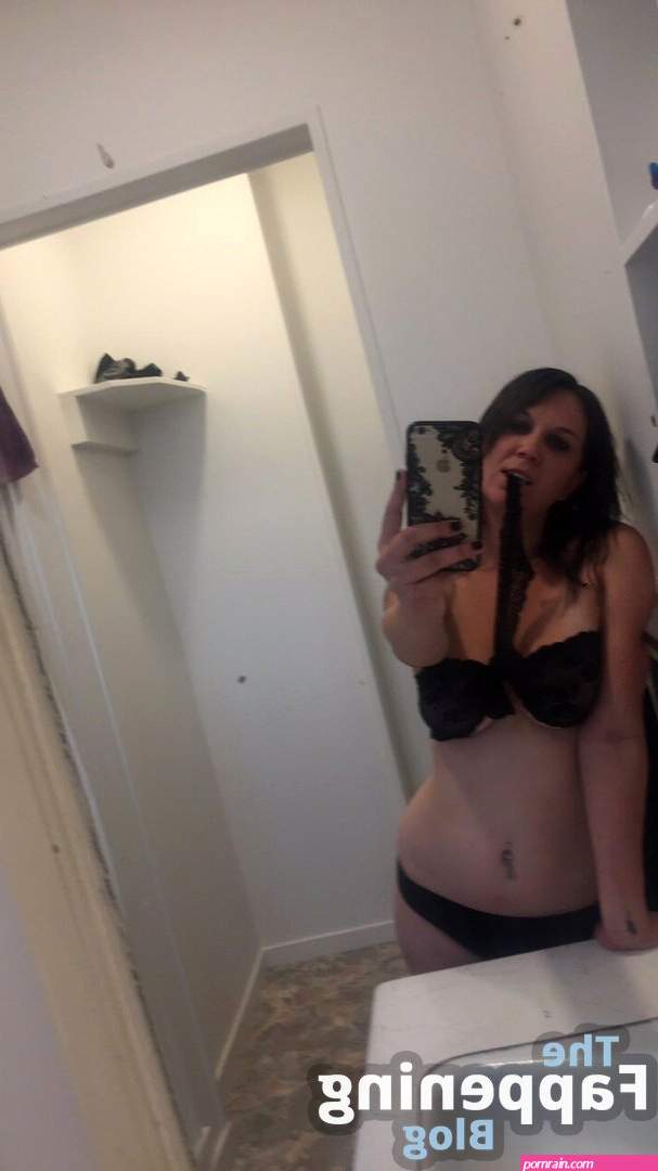 Pixie Holly Nude Leaks Photo 4