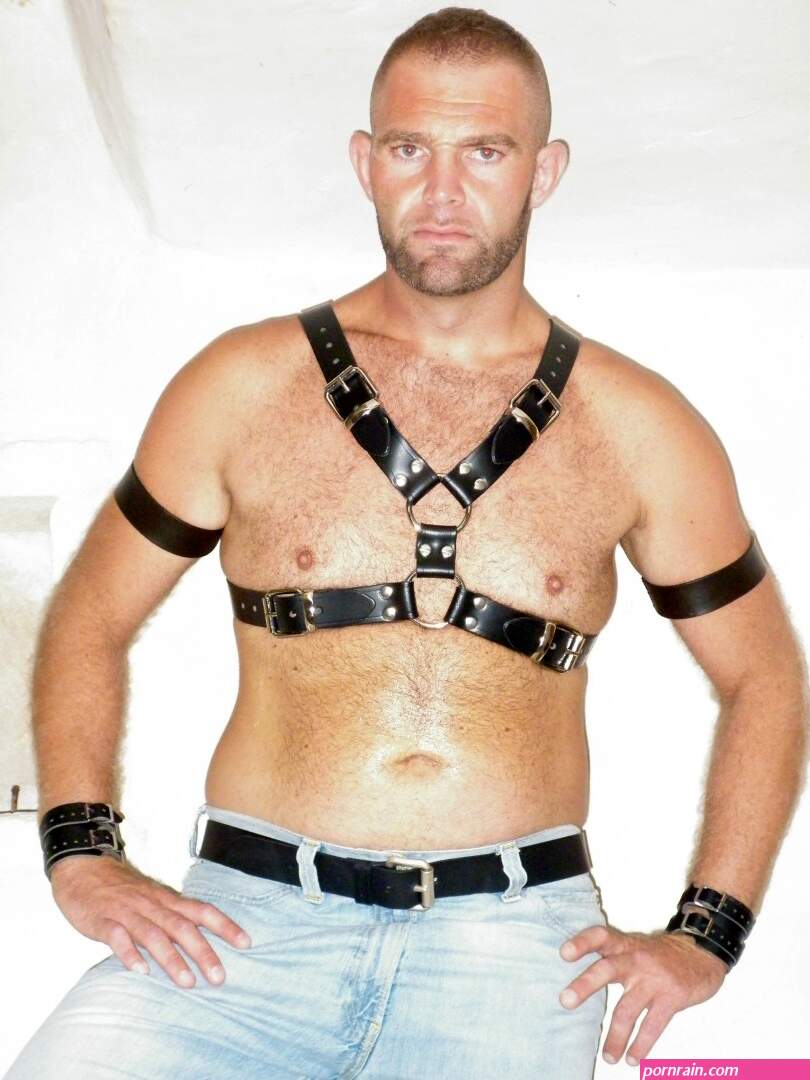 Magnum XXL gay porn star from Darkcruising