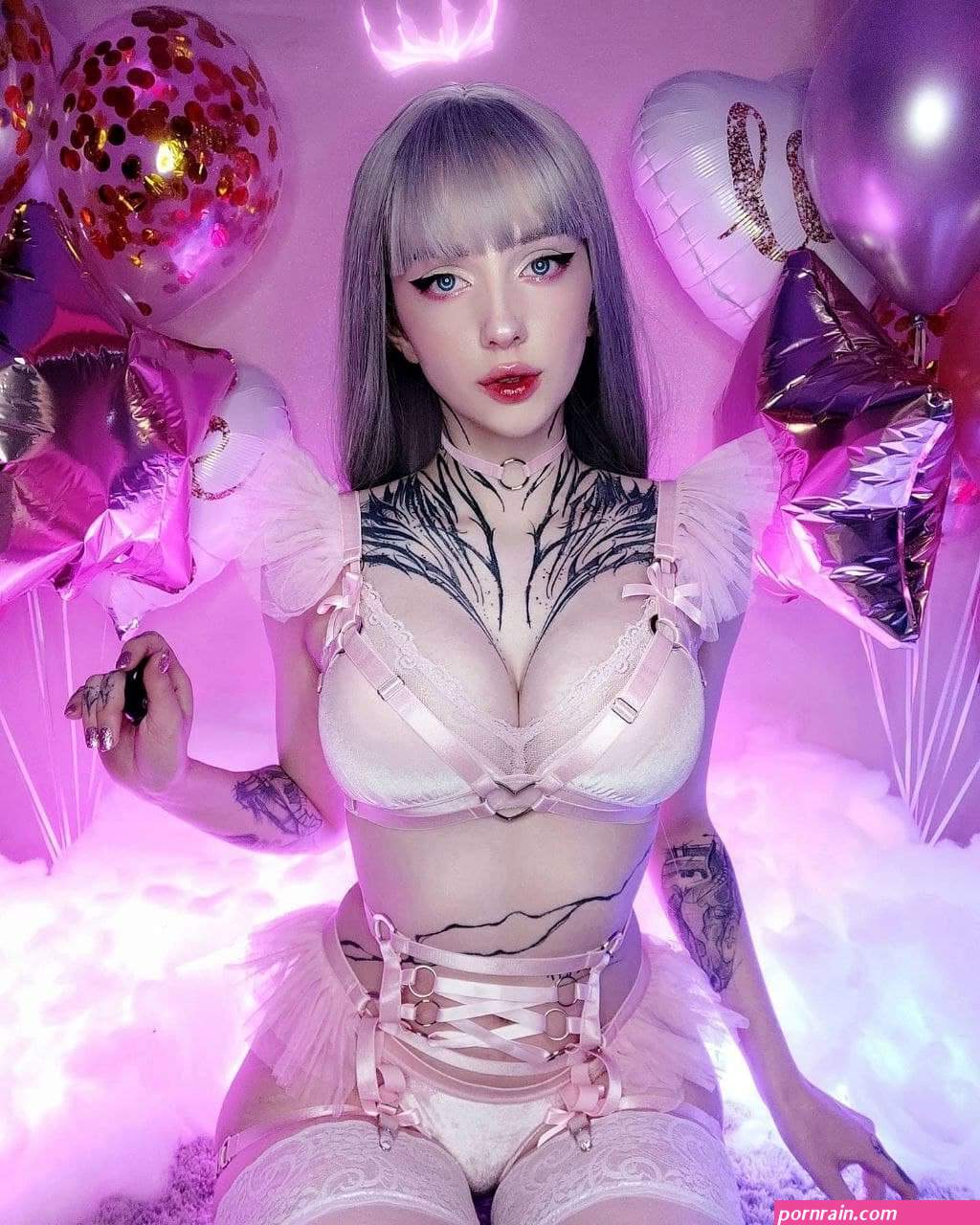 Xenoncos sexy