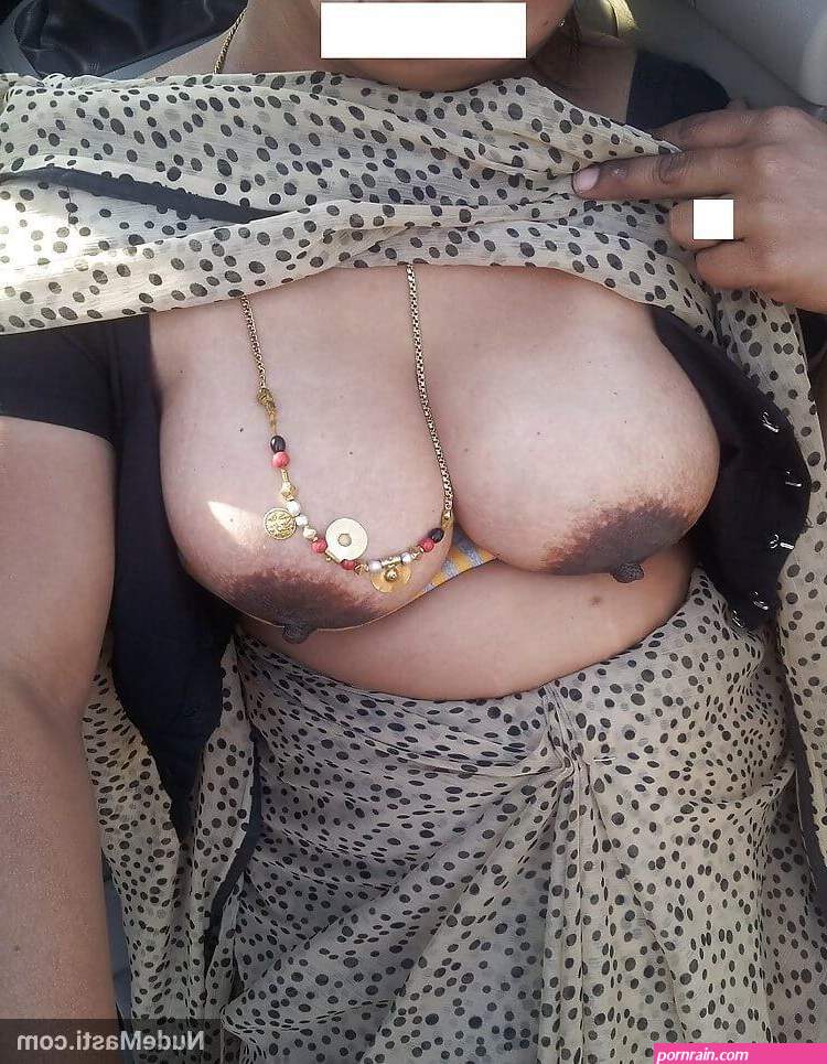 Busty Mallu Aunty Big Boobs Pics