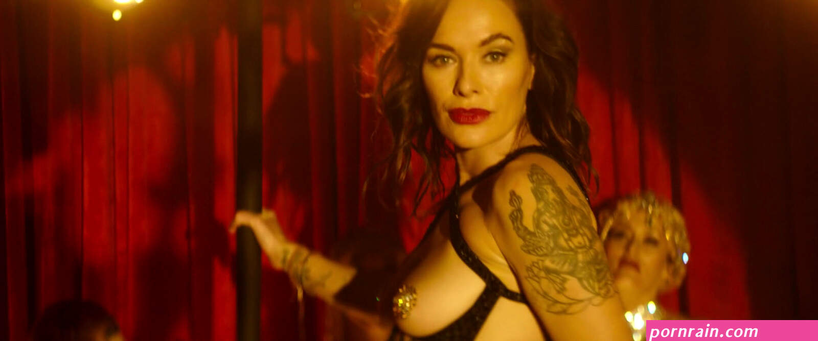 LenaHeadeynudescenes 21.jpg