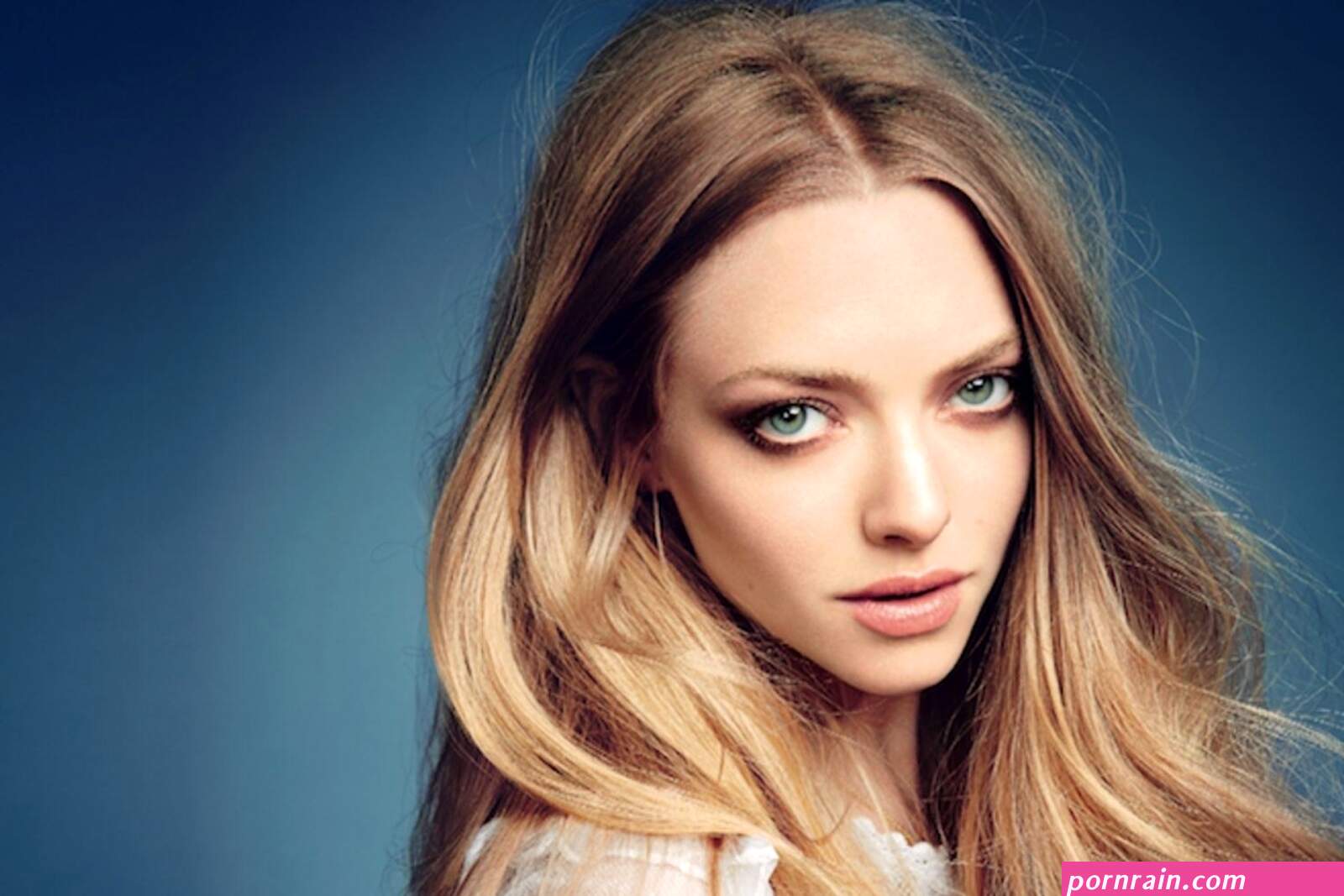 Amanda Seyfried HD Wallpaper 24115
