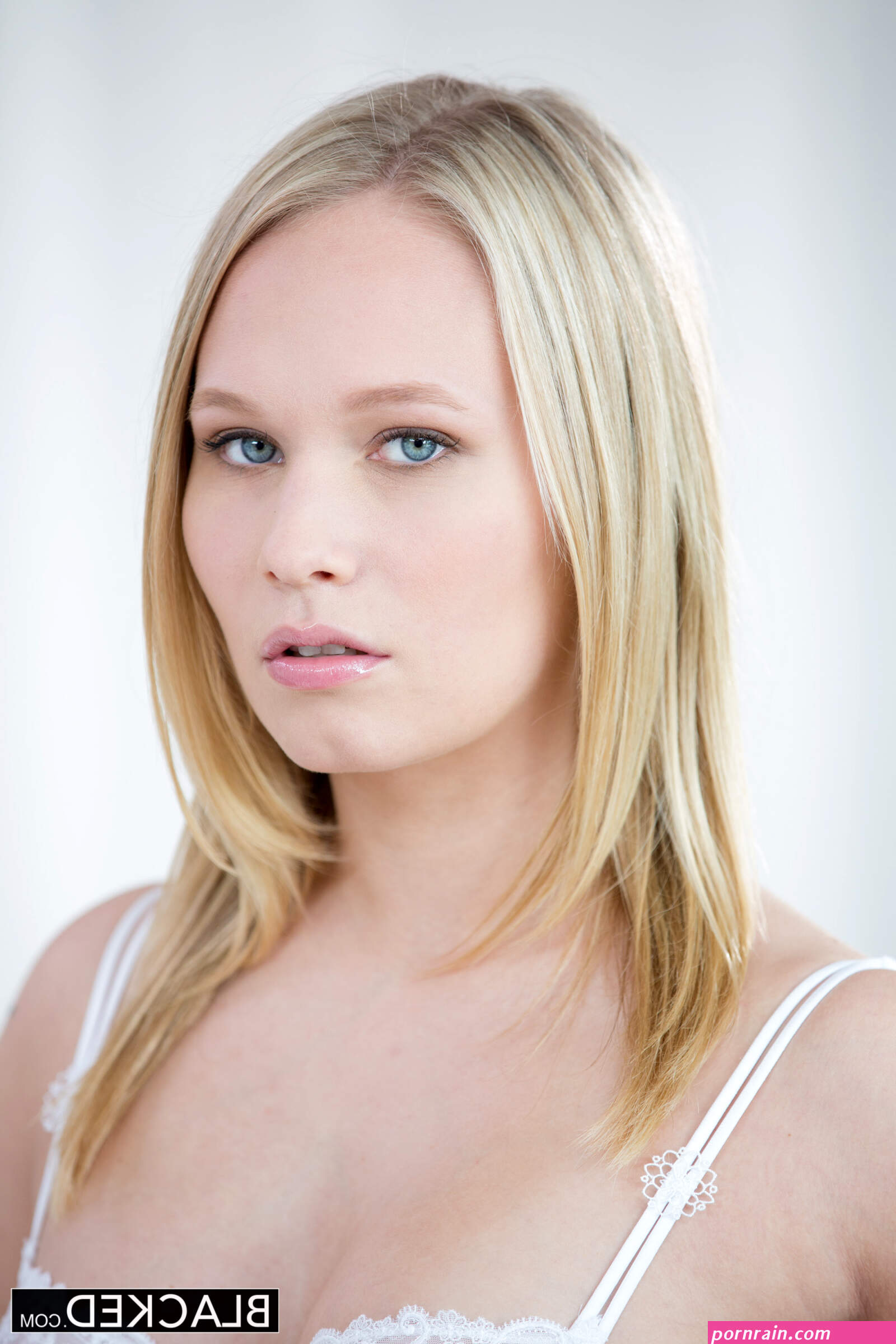 Dakota james hot