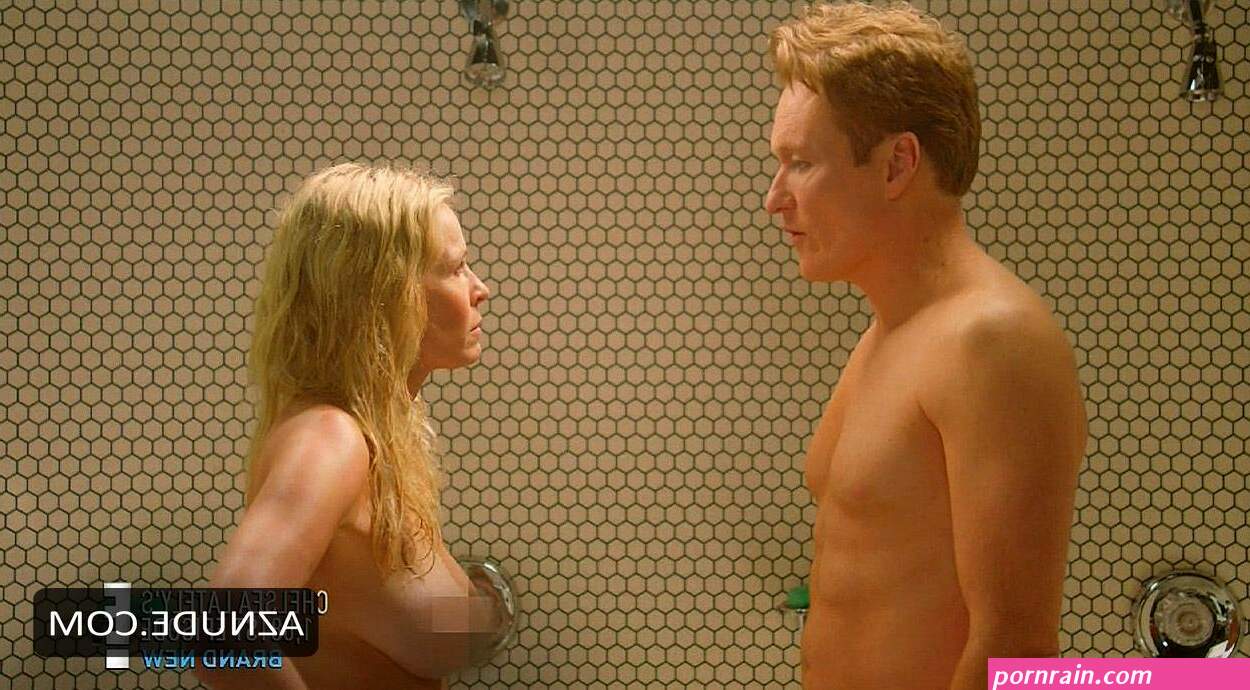 CHELSEA HANDLER Nude