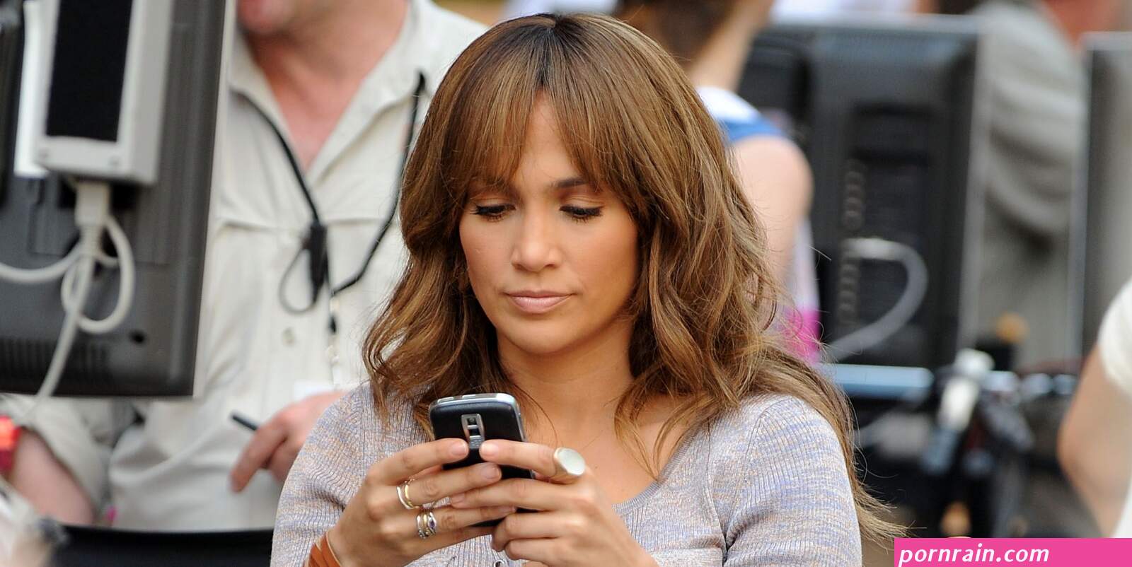 What Really Happens When You Text a Celebrity