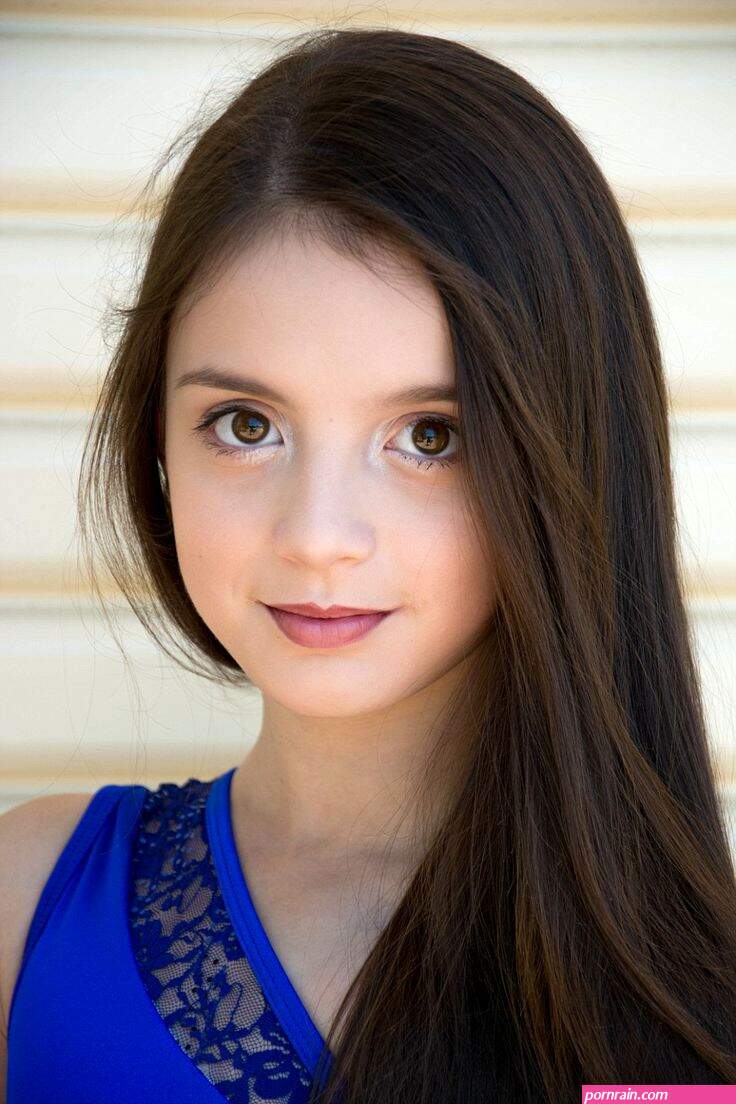Meet Larisa the 12-year-old Australian version of Maddie Ziegler Beauty girl B