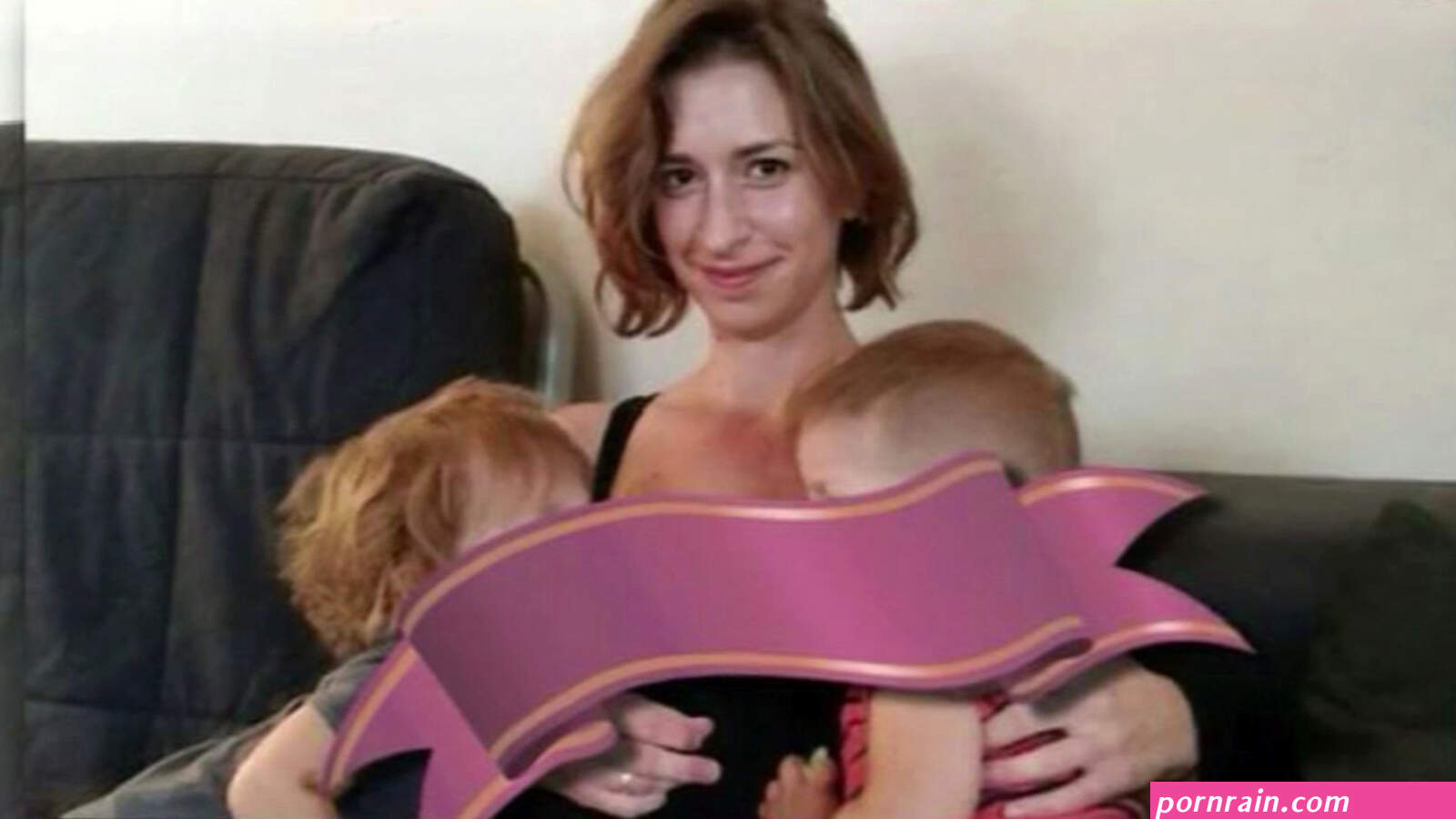 Photo of mom breastfeeding two boys ignites controversy