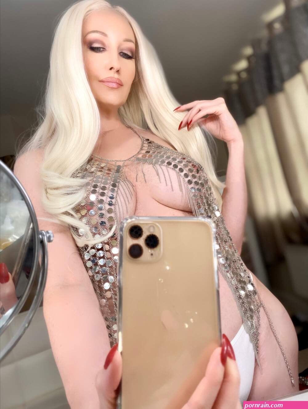 Saffron Taylor saffrontaylor 2020