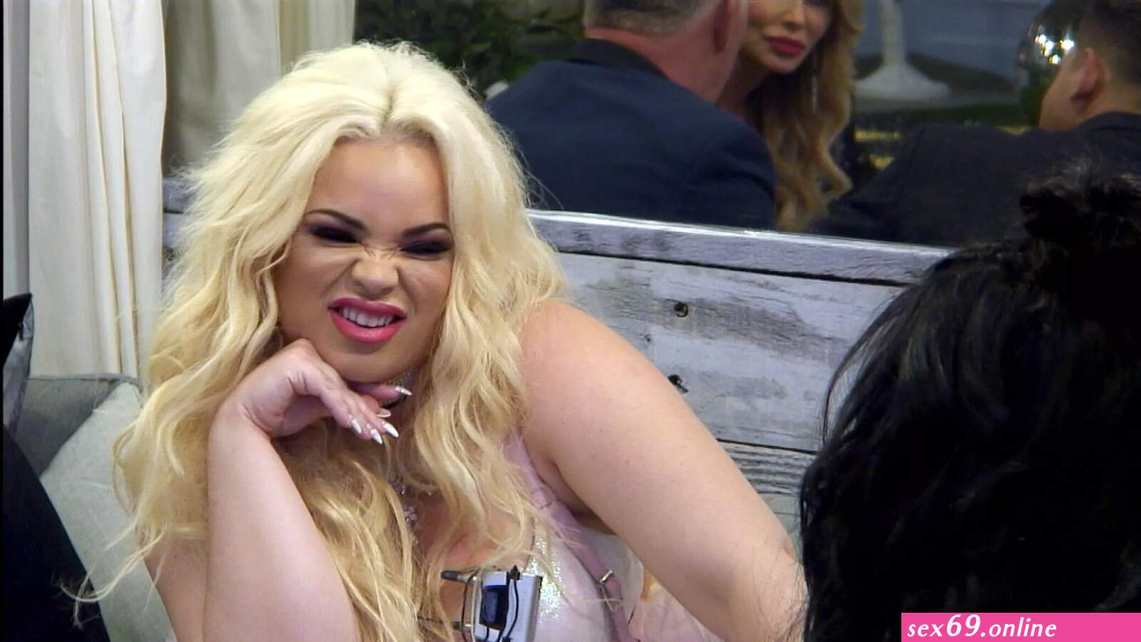 Trisha Paytas calls Sarah Harding a cy a bh for cheating on her boyfr