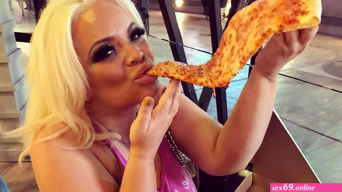 YouTuber Colleen Ballinger slammed as barbaric by Trisha Paytas as she speaks