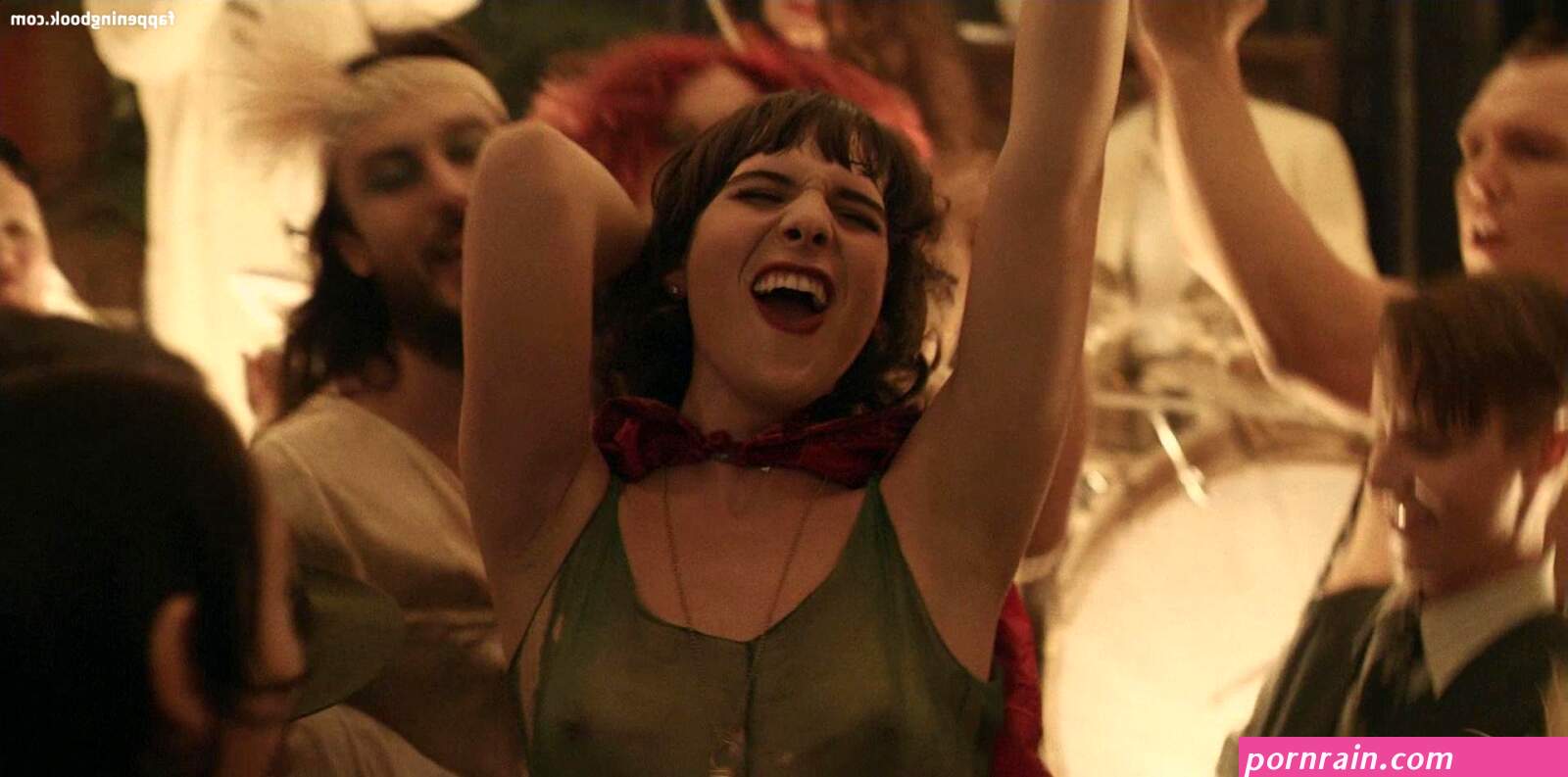 Hari Nef Nude
