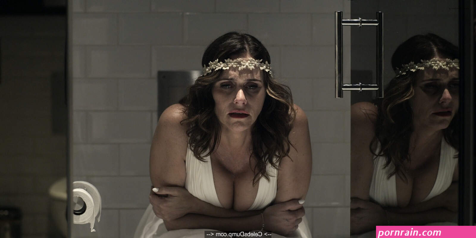 Amy Landecker nude in a sauna at Transparent S02 E04 2015 Celebs Dump