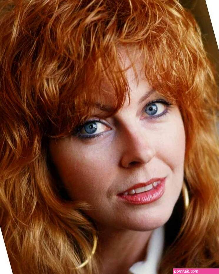 Cassandra Peterson Elvira Without Makeup Celebrity in 2019 Celebs without makeup