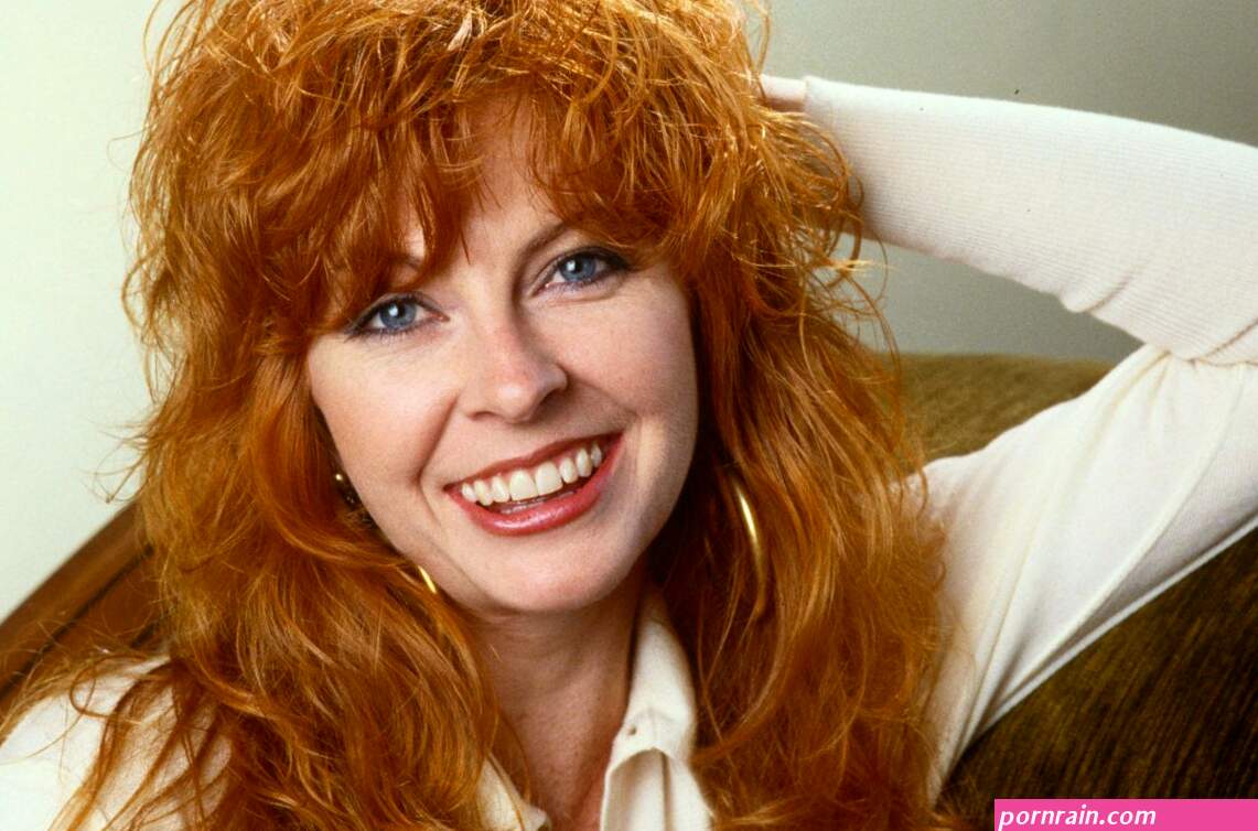 Cassandra Peterson Age Husband Height Family Biography More DF3