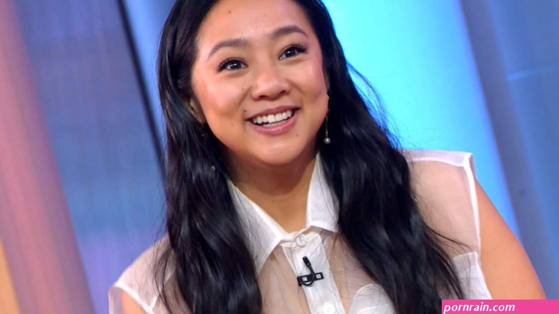 Stephanie Hsu talks Oscar nomination for Everything Everywhere All at Once Fli