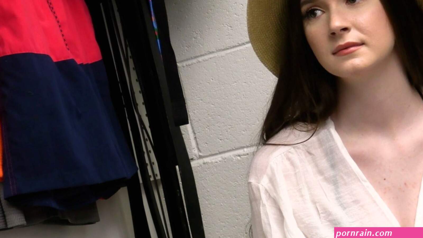 TGx:Shoplyfter.23.06.30.Hazel.Moore.Summer.Break.Shoplifting.XXX.1080p.MP4-WRB X